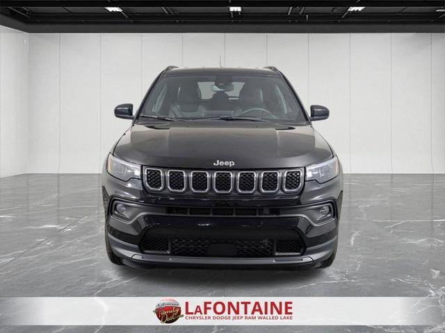 2023 Jeep Compass Latitude Lux FWD