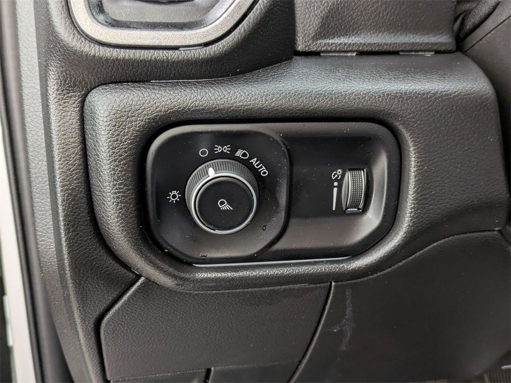 2024 RAM 3500 Tradesman Regular Cab 4x4 8' Box