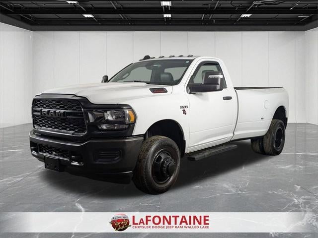 2024 RAM 3500 Tradesman Regular Cab 4x4 8' Box