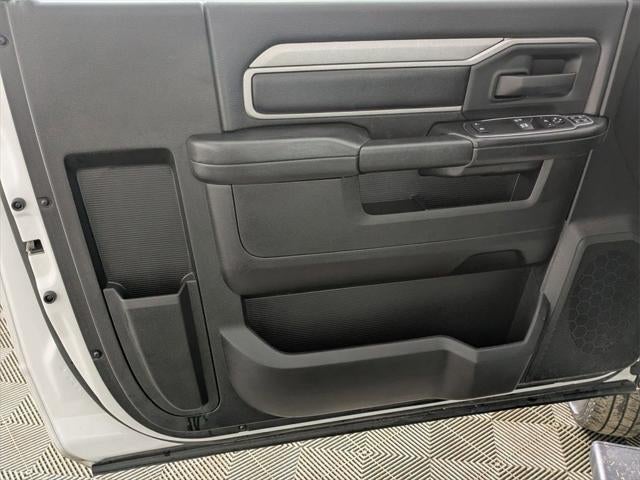 2024 RAM 3500 Tradesman Regular Cab 4x4 8' Box