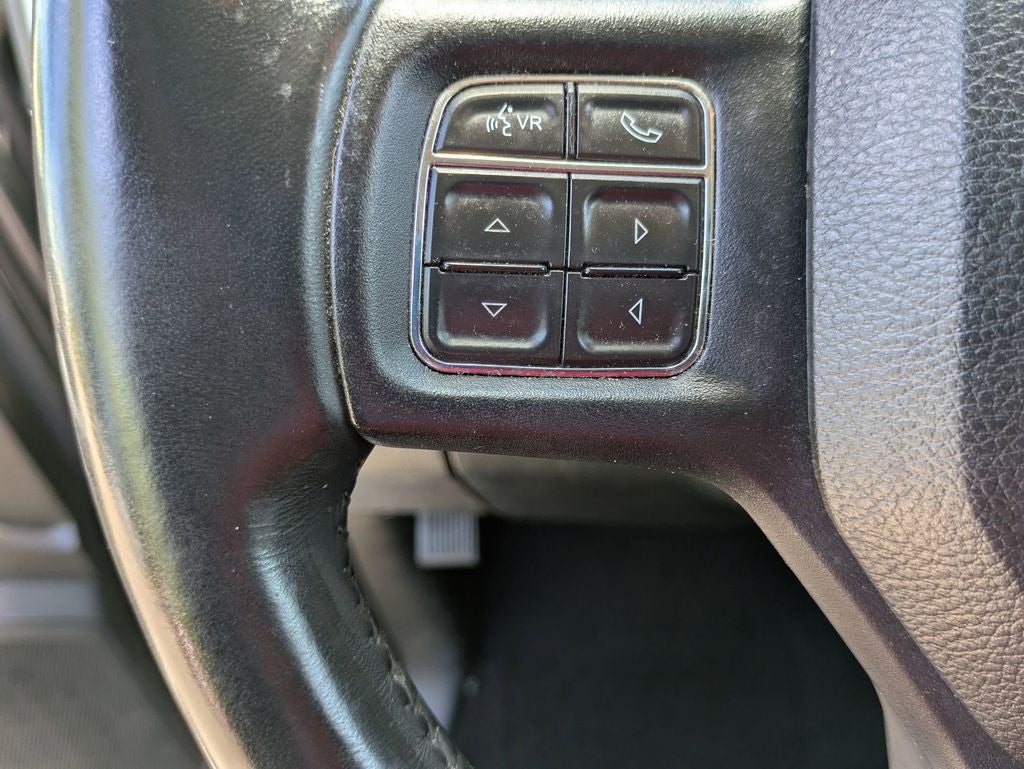 2017 RAM 1500 Big Horn Crew Cab 4x4 5'7' Box