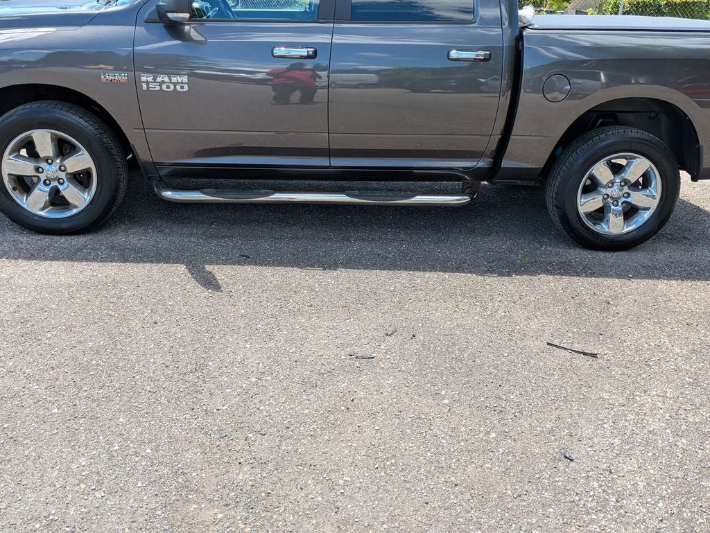 2017 RAM 1500 Big Horn Crew Cab 4x4 5'7' Box