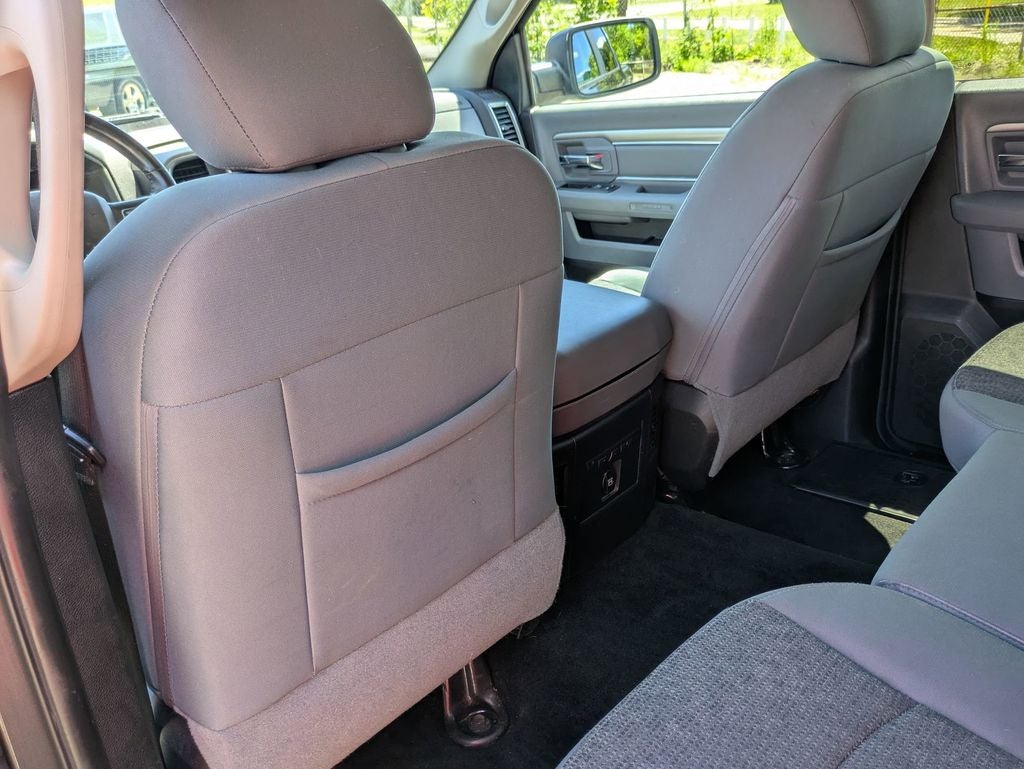 2017 RAM 1500 Big Horn Crew Cab 4x4 5'7' Box