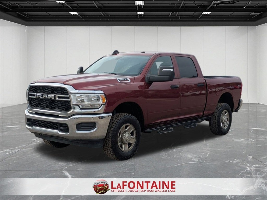 2024 RAM 2500 Tradesman Crew Cab 4x4 6'4' Box