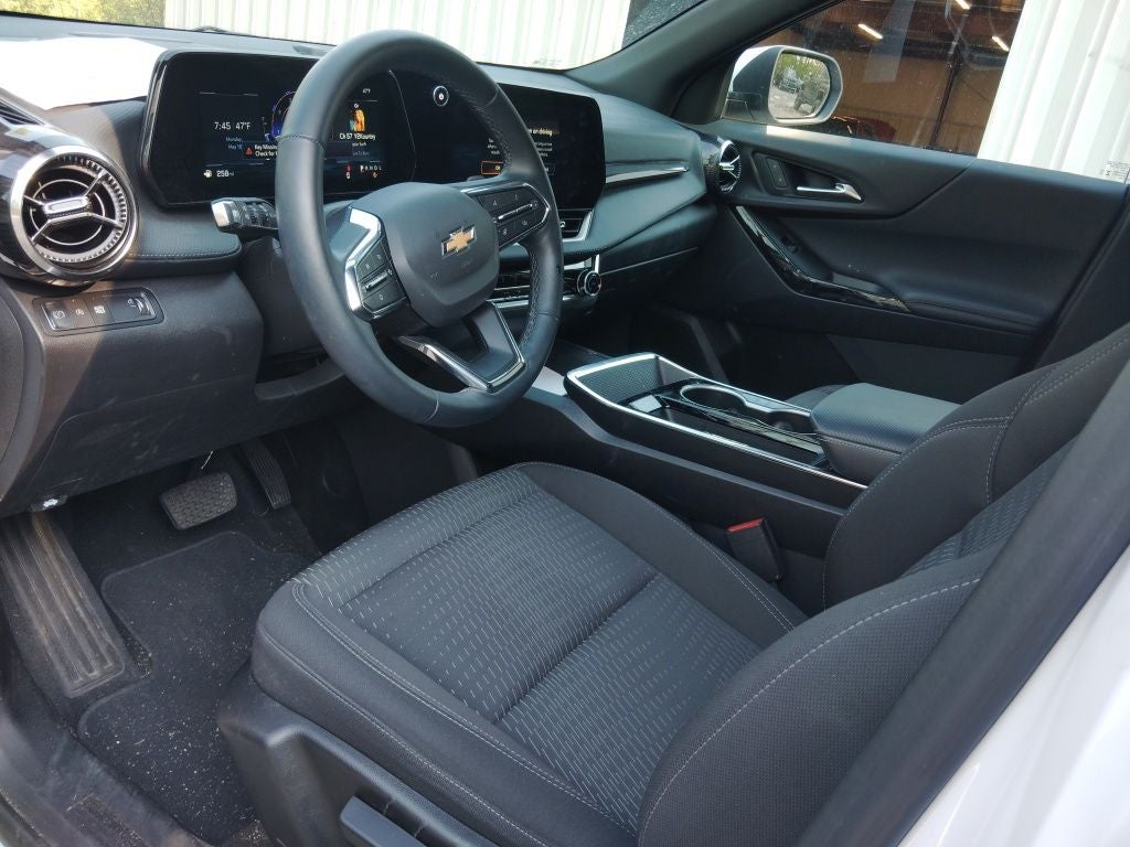 2025 Chevrolet Equinox FWD LT