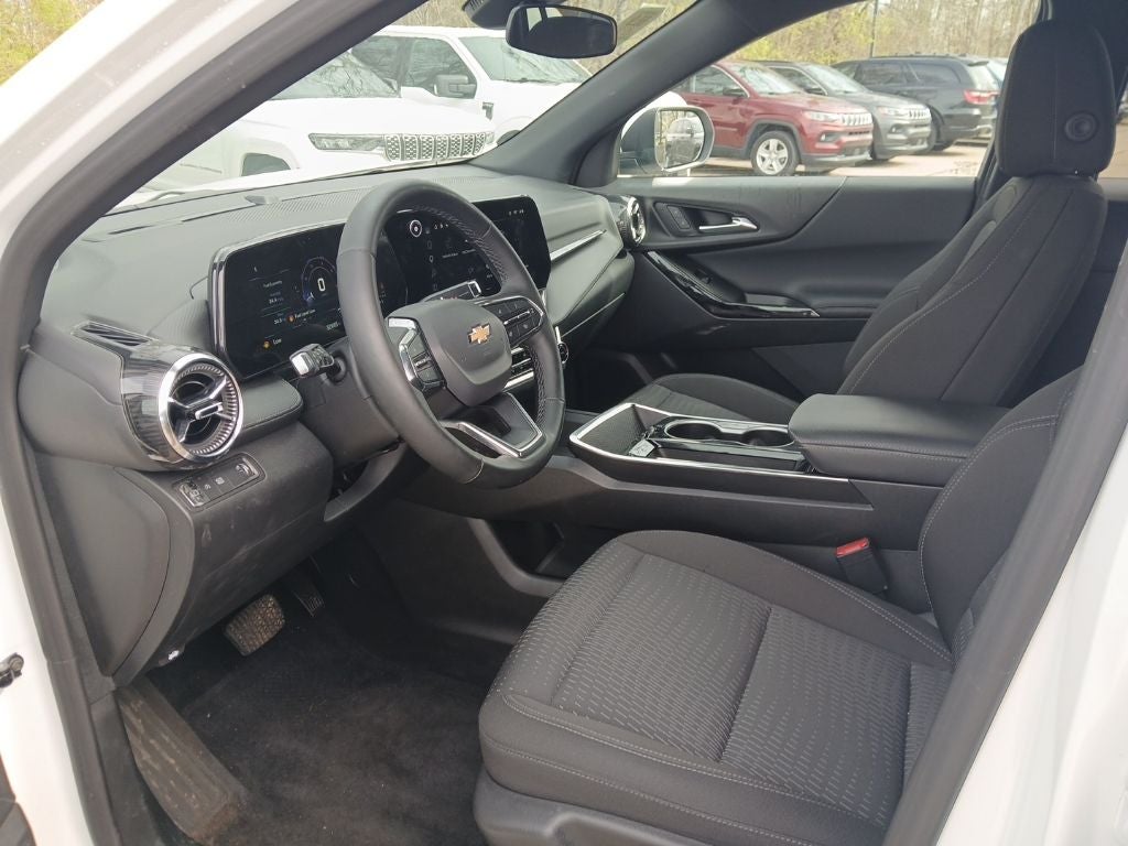 2025 Chevrolet Equinox FWD LT