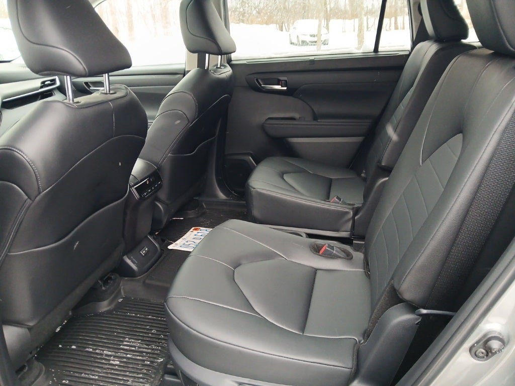 2025 Toyota Highlander XLE