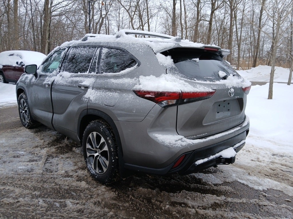 2025 Toyota Highlander XLE