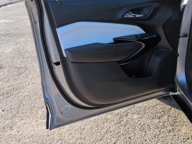 2024 Chevrolet Trax FWD LT