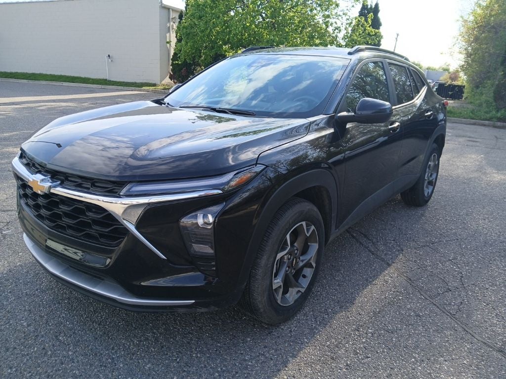 2025 Chevrolet Trax FWD LT