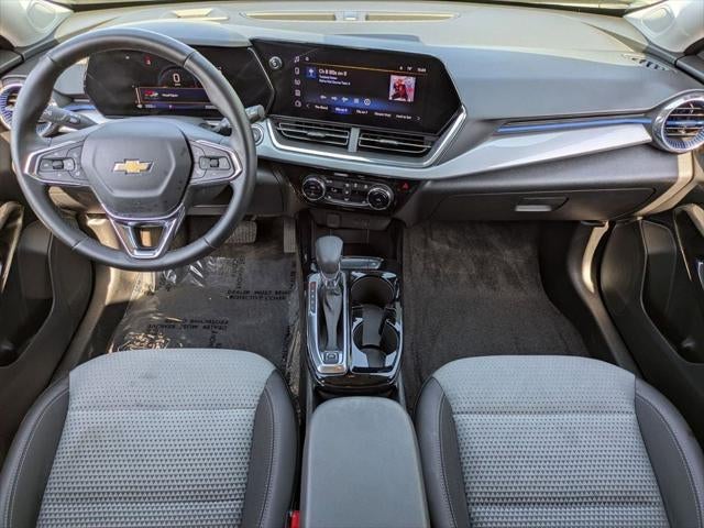 2025 Chevrolet Trax FWD LT