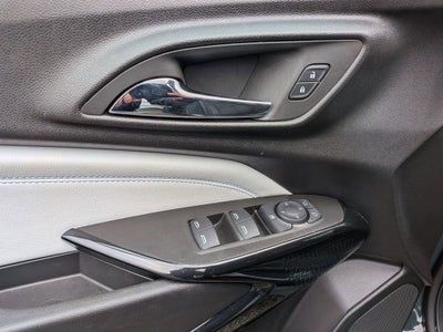 2025 Chevrolet Trax FWD LT