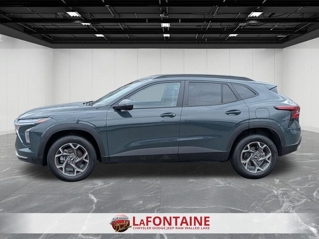 2025 Chevrolet Trax FWD LT