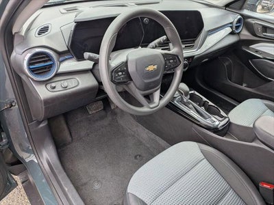 2025 Chevrolet Trax FWD LT