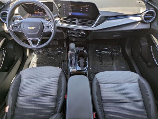 2025 Chevrolet Trax FWD LT