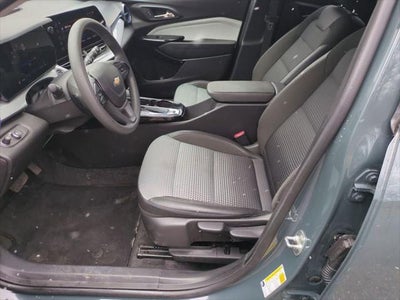 2025 Chevrolet Trax FWD LT