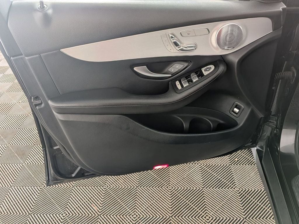 2019 Mercedes-Benz GLC 300 4MATIC®