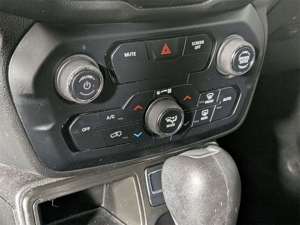 2020 Jeep Renegade Altitude FWD