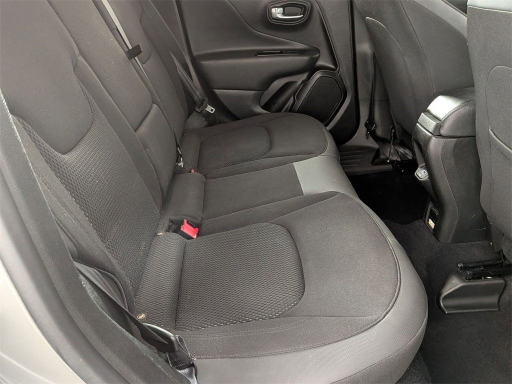 2020 Jeep Renegade Altitude FWD